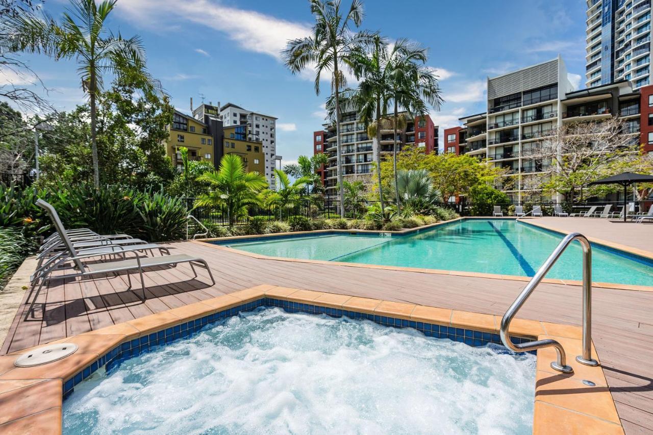 The Docks On Goodwin Aparthotel Brisbane Exteriör bild