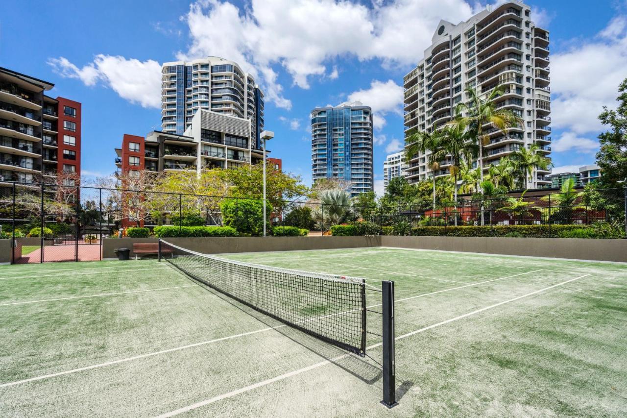 The Docks On Goodwin Aparthotel Brisbane Exteriör bild